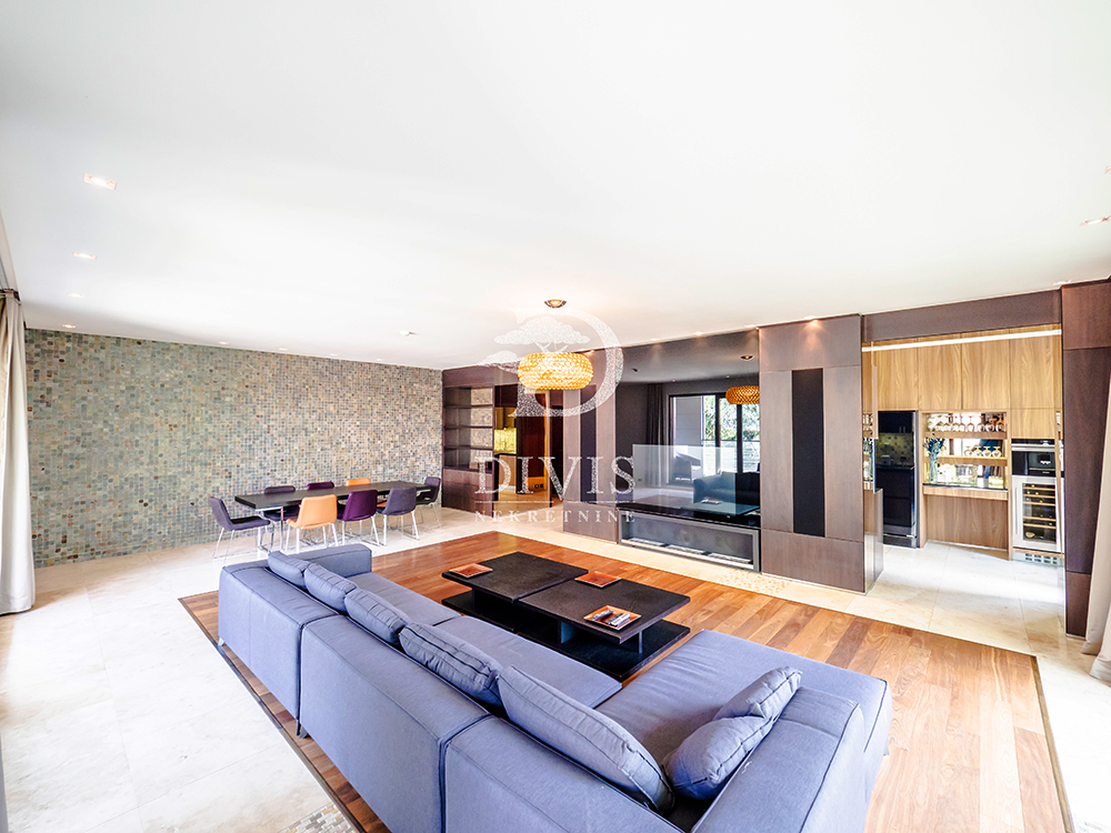 Slika 2 - Serdar Jola, Četvorosoban stan na prodaju, 234m2, 1.350.000€